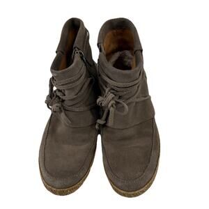 UGG Reid Size 8 Women Ankle Boots Leather Suede Round Apron Toe Zip Lace Up